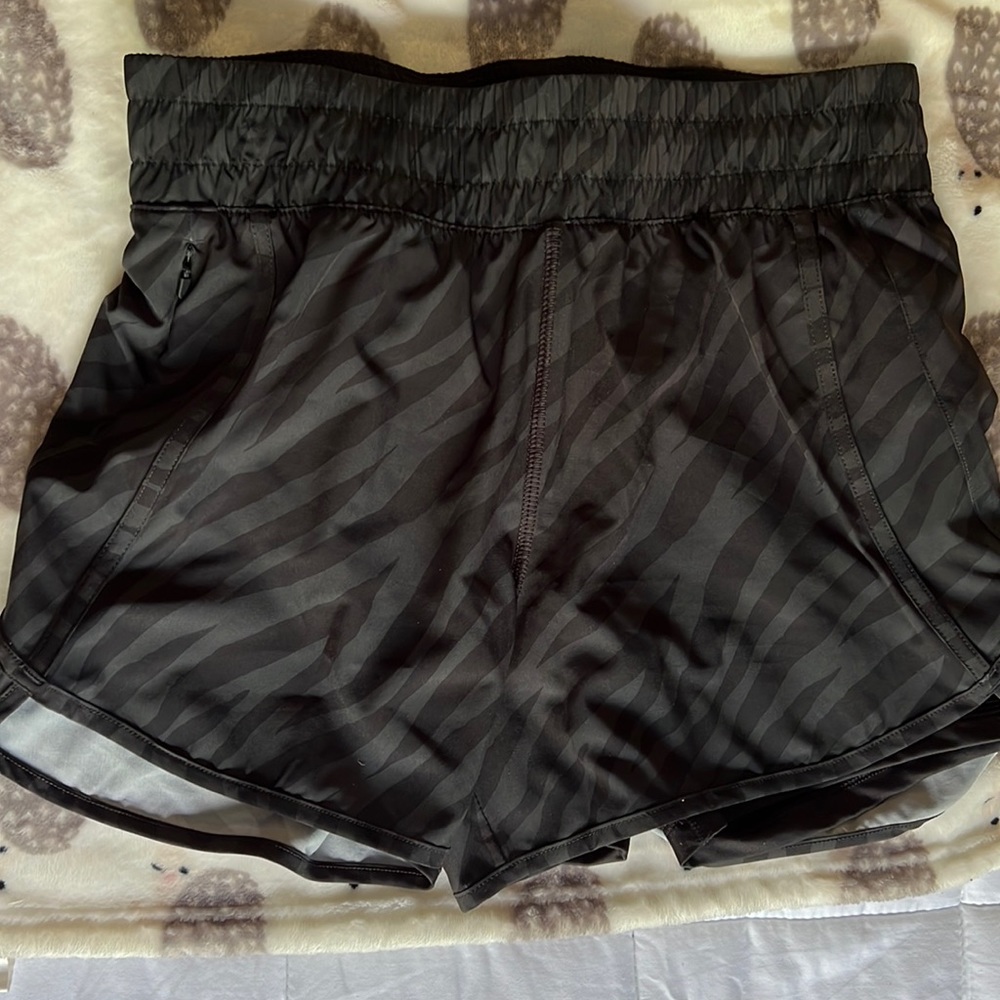 never worn before!